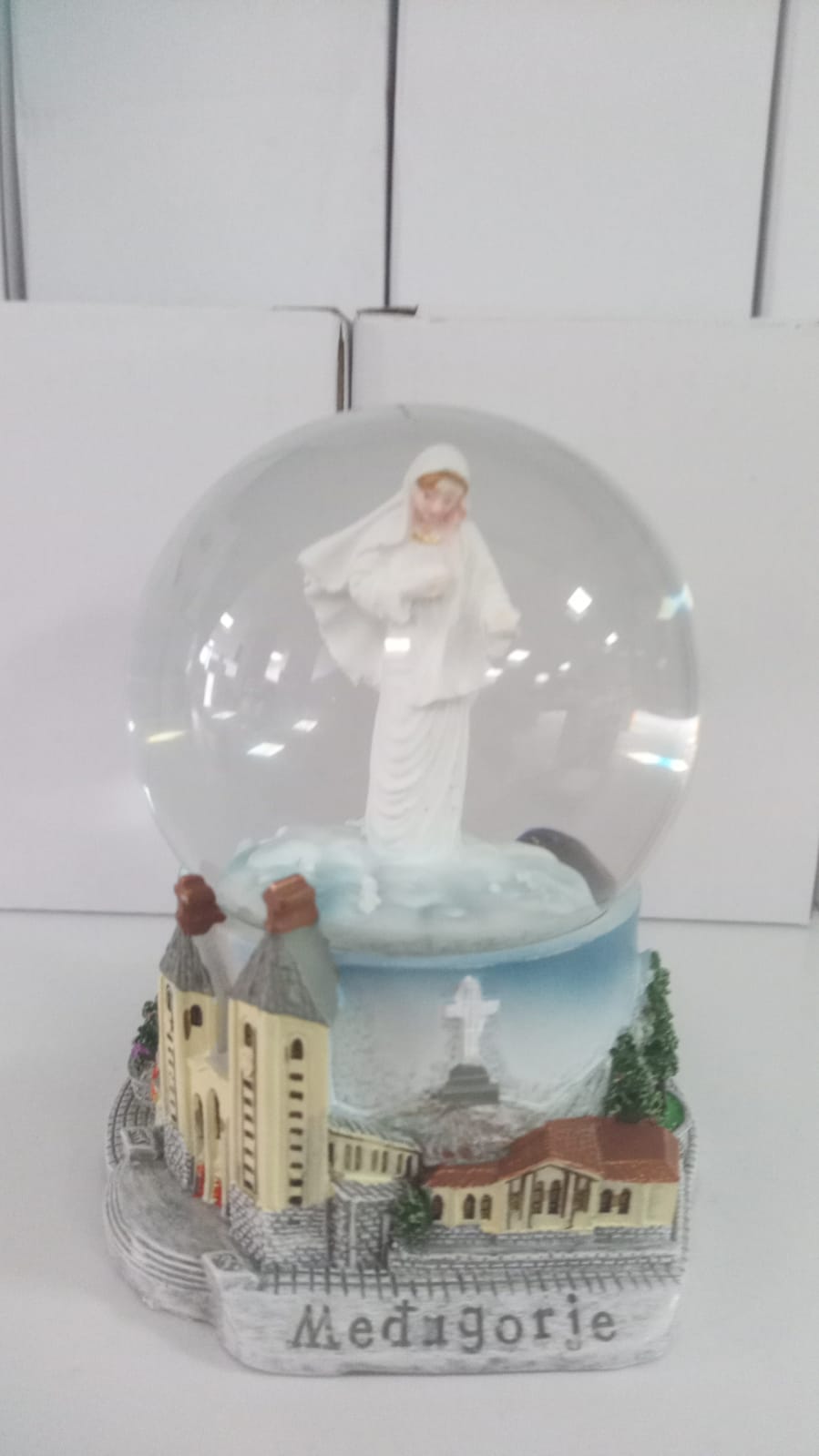 Velika Kugla sa Snijegom i Svjetlom