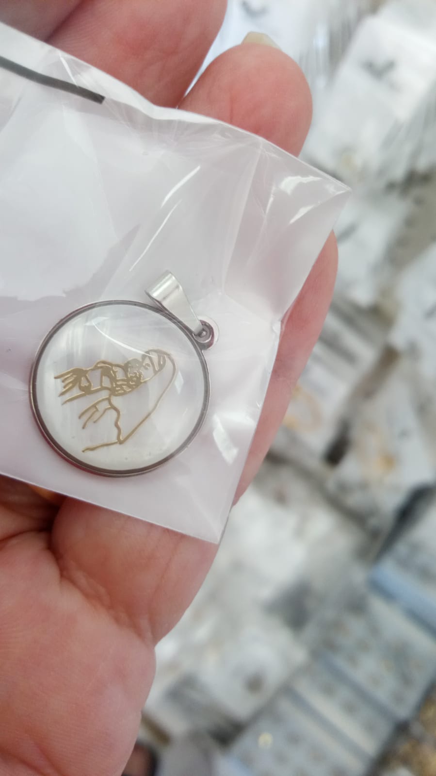 Privjesak s Madre Perlom od kirurškog Čelika