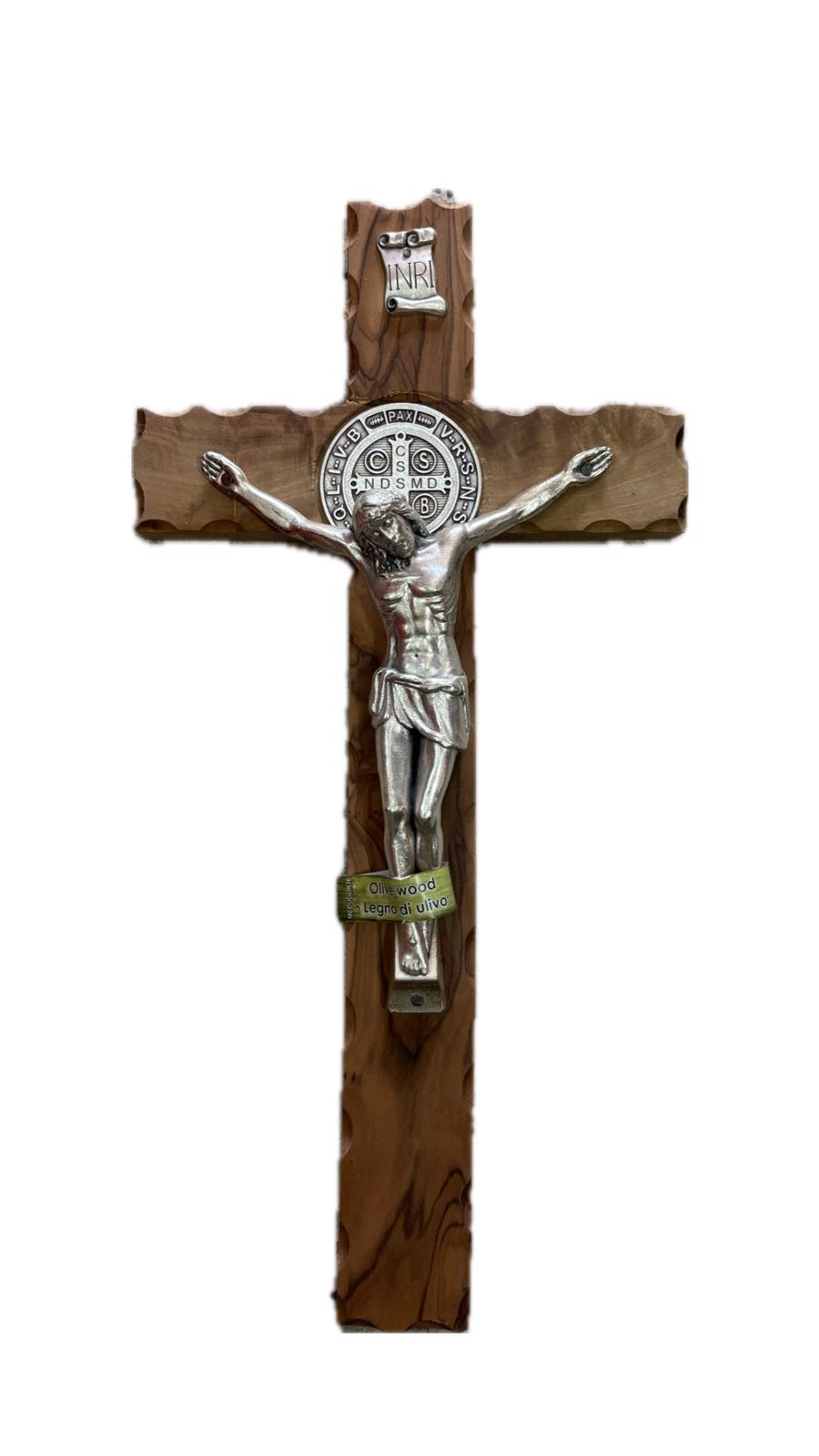 Križ od masline 30x18 cm sa Kristom