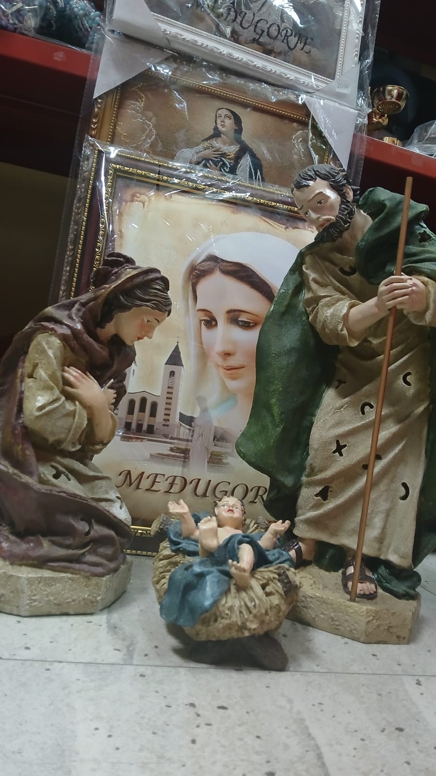 Sveta Obitelj Statua s LED Svjetlom, 40 cm - Slika 3