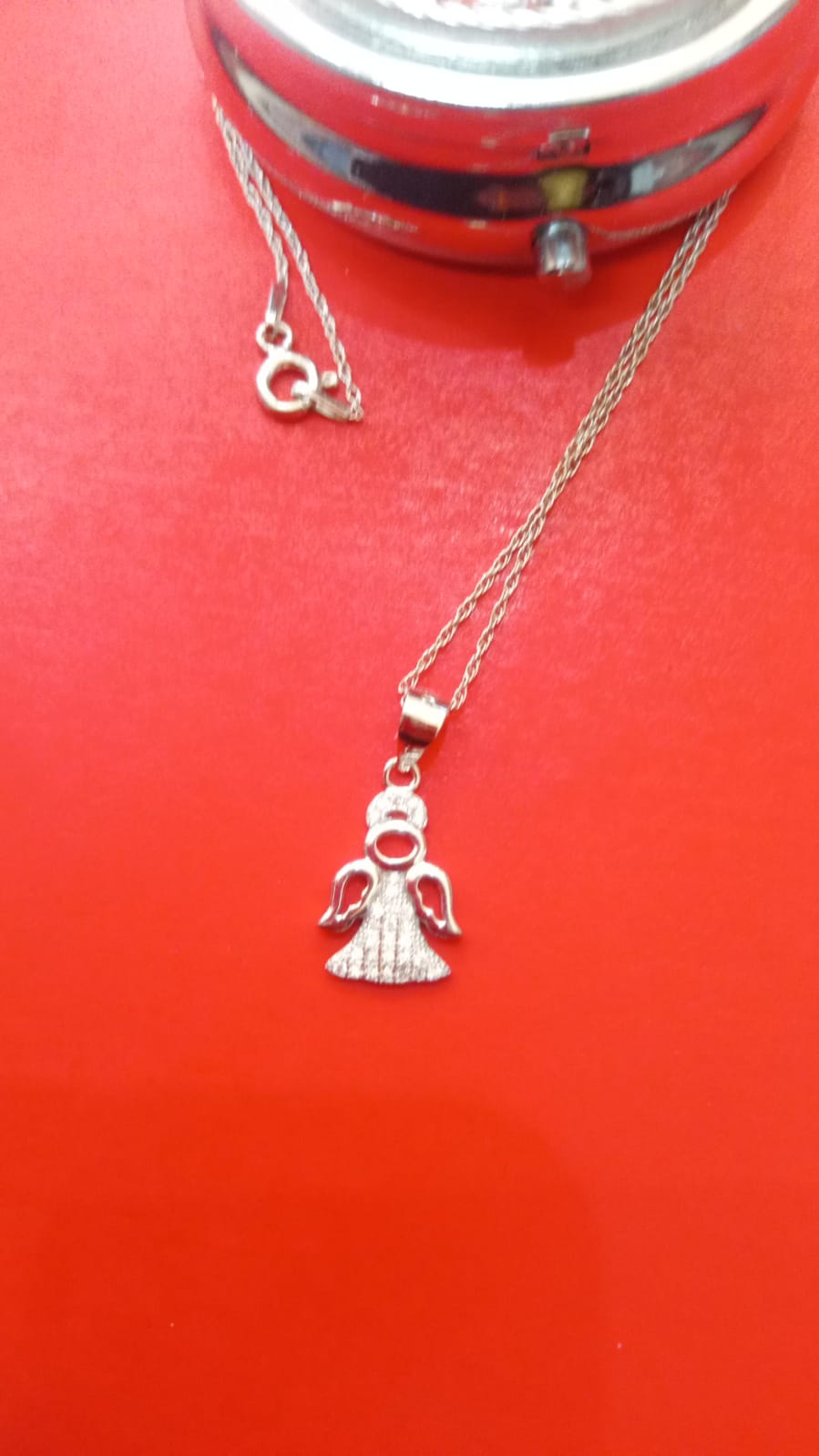 Srebrni lančić s privjeskom anđela 925