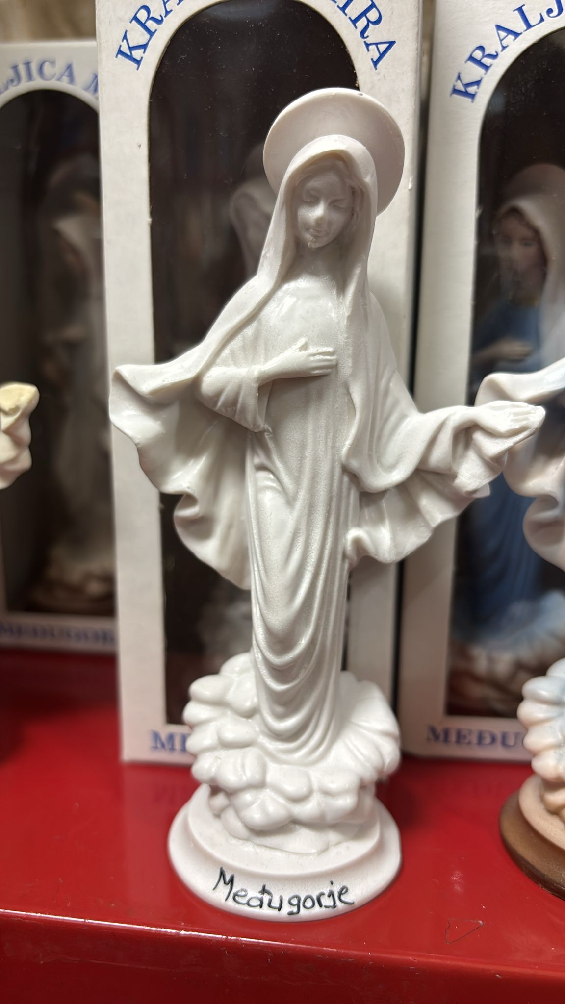 Gospa Medjugorska - Vodootporna Statua (15 cm) - Slika 2